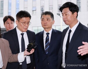 김범수 1심 무죄에 고비 넘긴 <b>카카오</b>…AI·<b>신사업</b> 투자 <b>가속</b>화 정조준