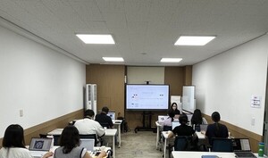 강원창조경제혁신센터 '2025 강원 온라인마케터 양성사업' 성료 - 뉴스 썸네일 이미지