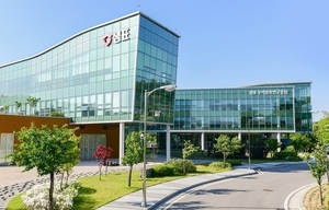 [단독] 국세청, 샘표 부당 내부거래 정조준...판촉 계열사 '샘표아이에스... - 뉴스 썸네일 이미지